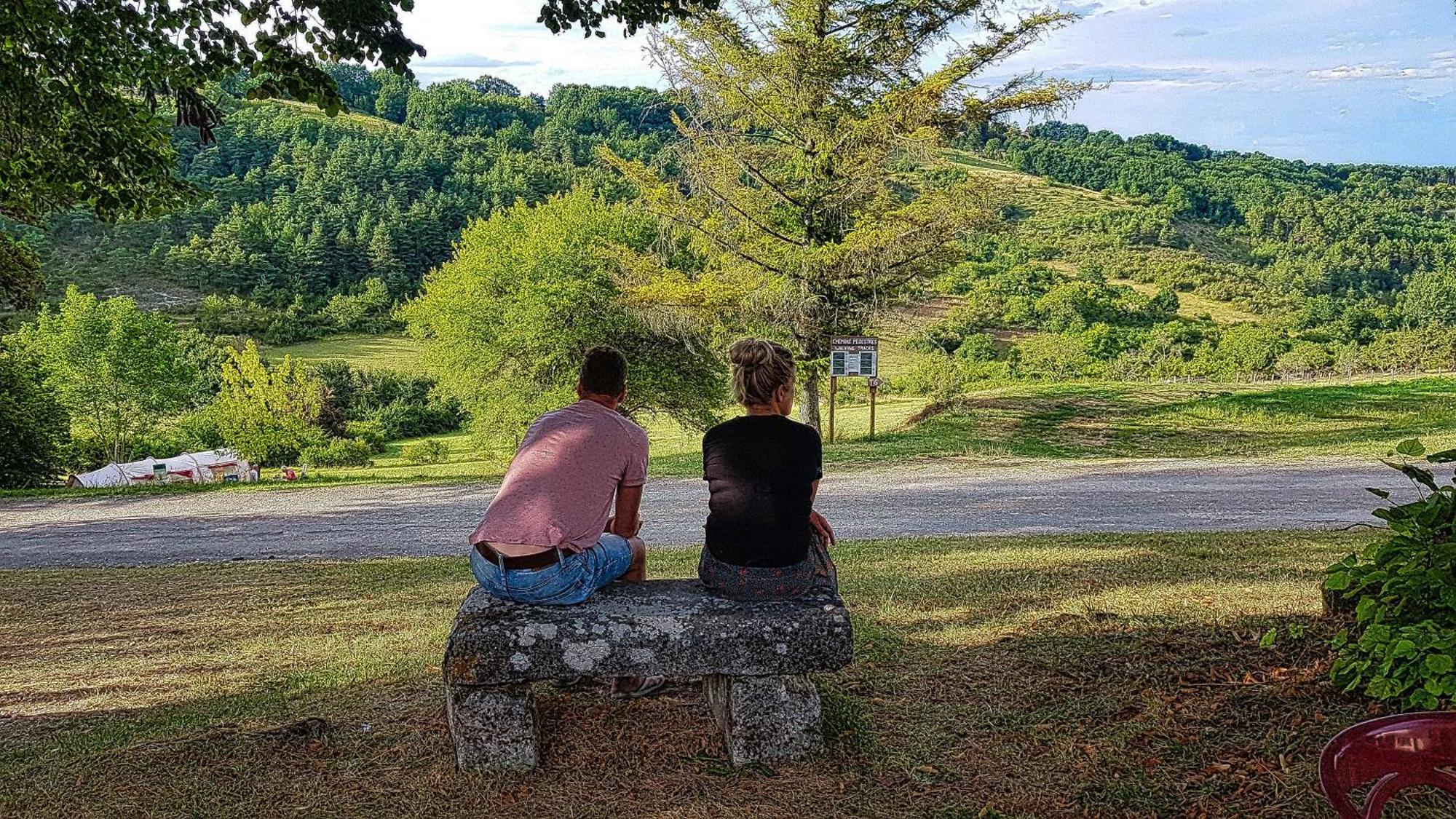Camping Bleu Soleil Rouffignac Saint-Cernin Eksteriør billede