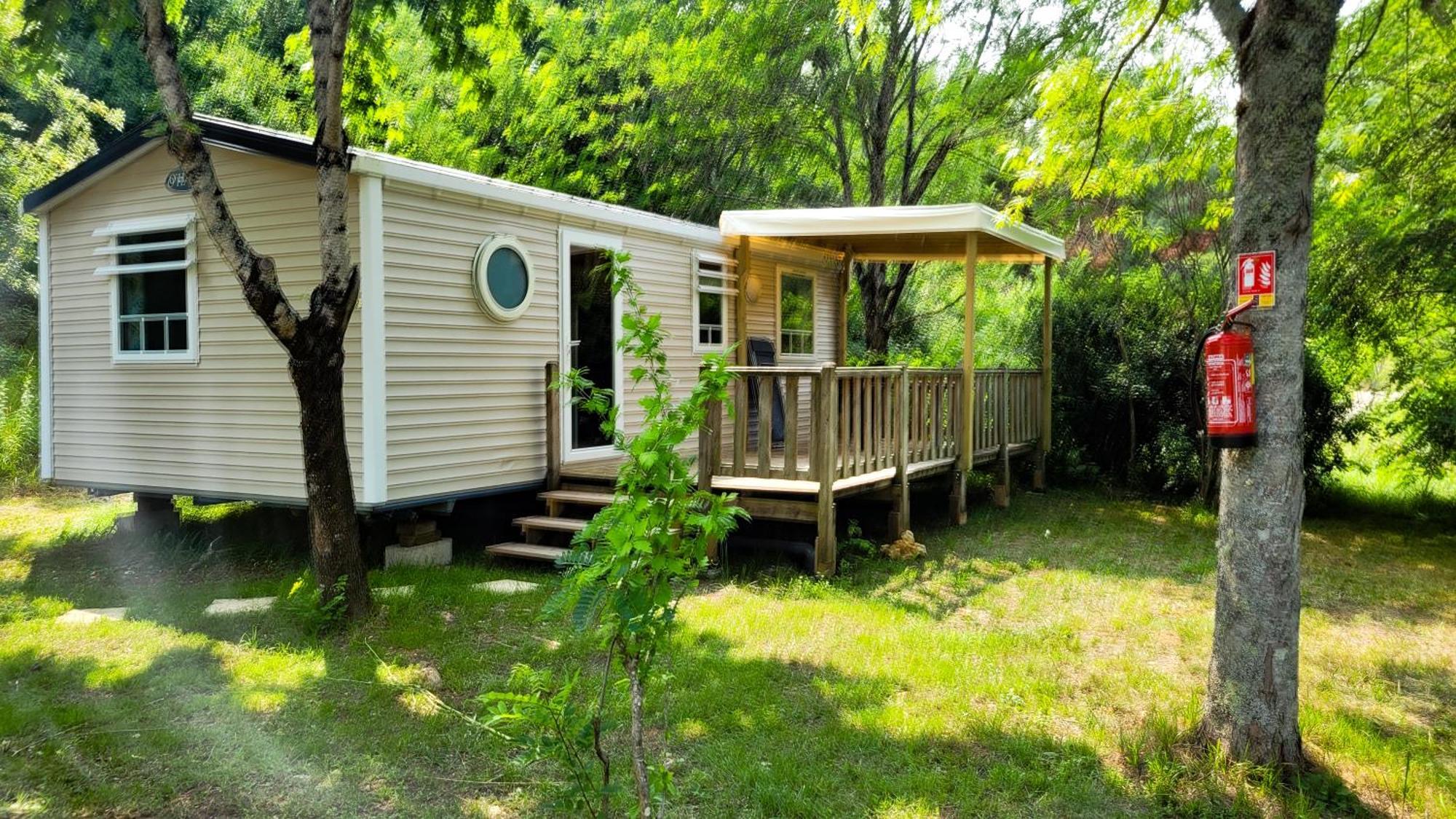 Camping Bleu Soleil Rouffignac Saint-Cernin Eksteriør billede