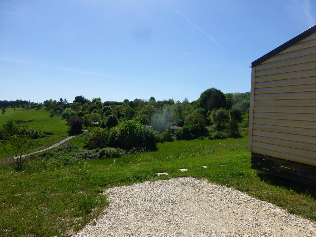 Camping Bleu Soleil Rouffignac Saint-Cernin Eksteriør billede