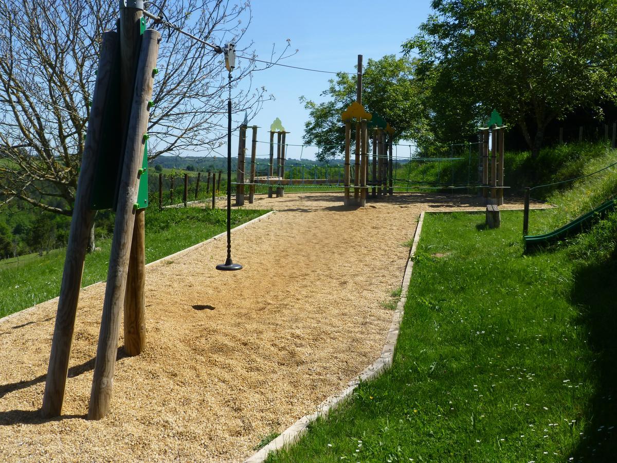 Camping Bleu Soleil Rouffignac Saint-Cernin Eksteriør billede