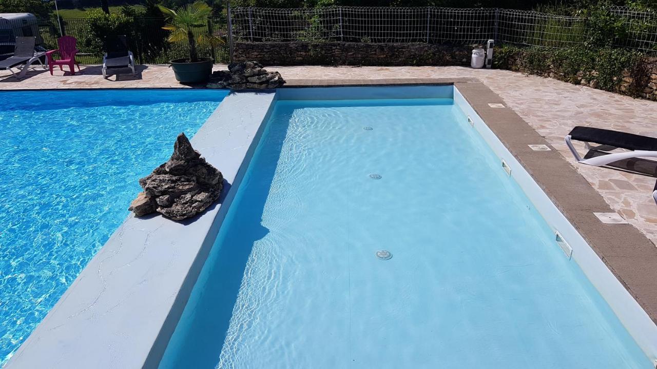 Camping Bleu Soleil Rouffignac Saint-Cernin Eksteriør billede