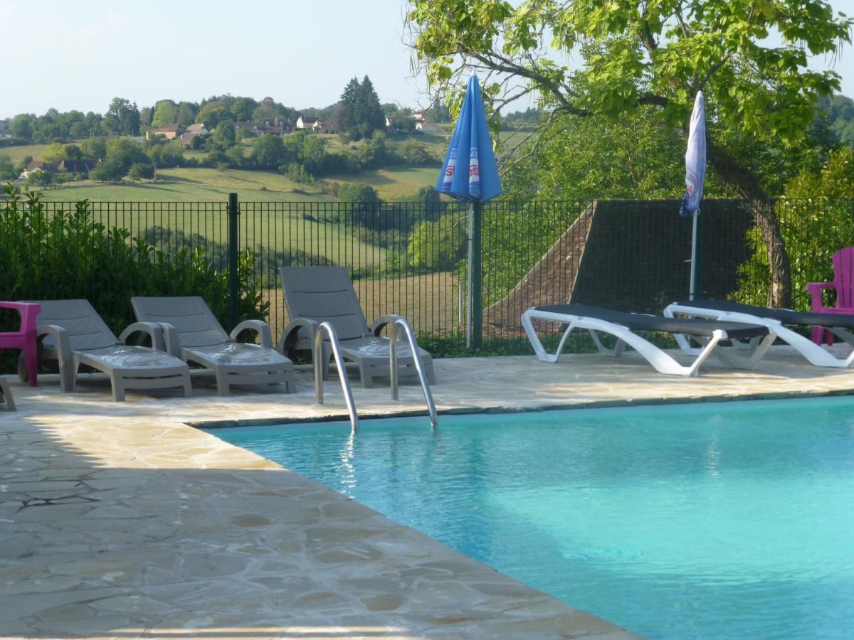 Camping Bleu Soleil Rouffignac Saint-Cernin Eksteriør billede